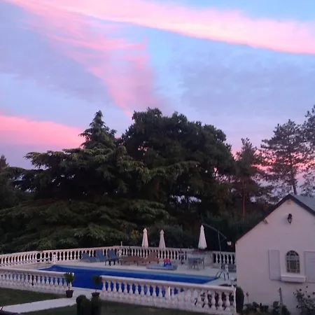 Bed & Breakfast Le Manoir *